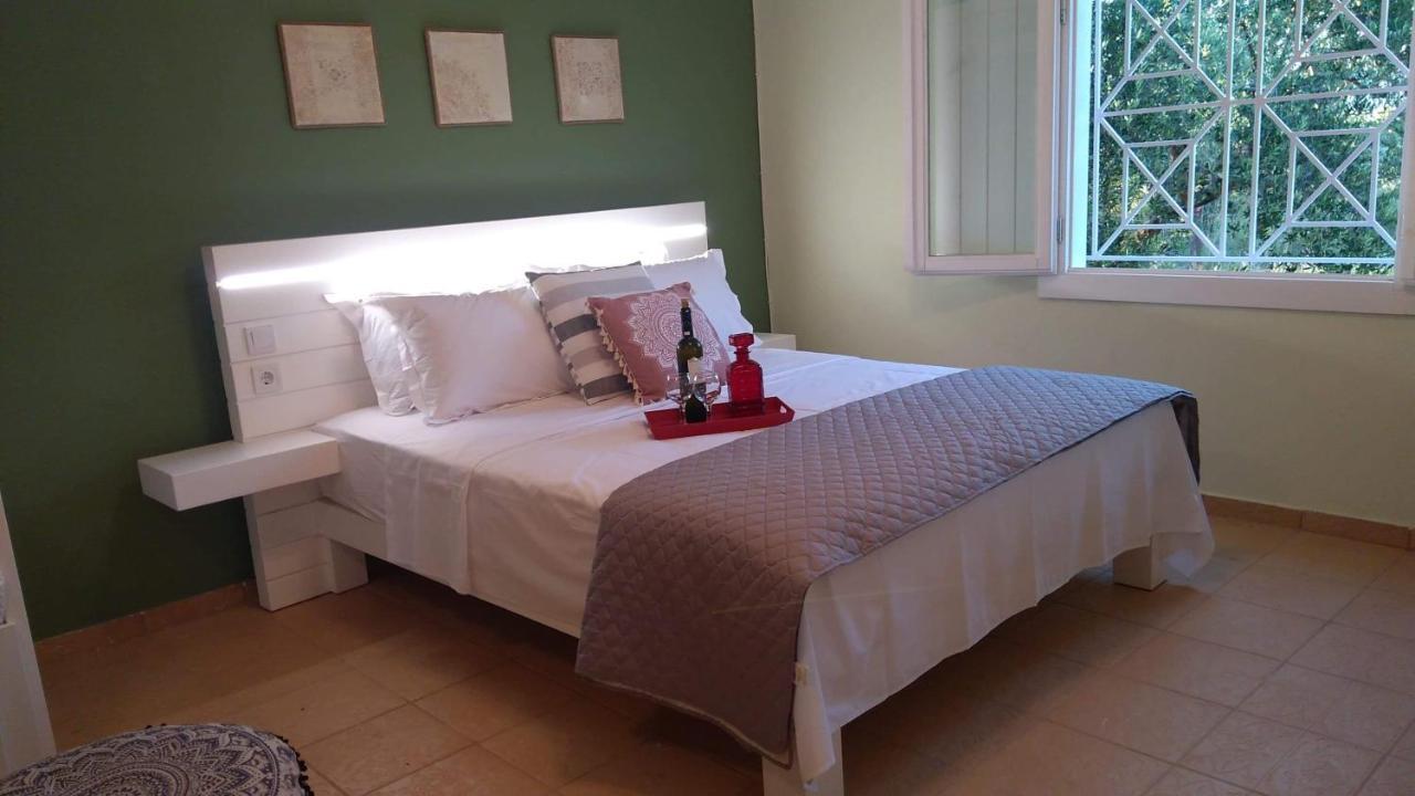 Olive Garden Guest House Kyparissia Exterior foto